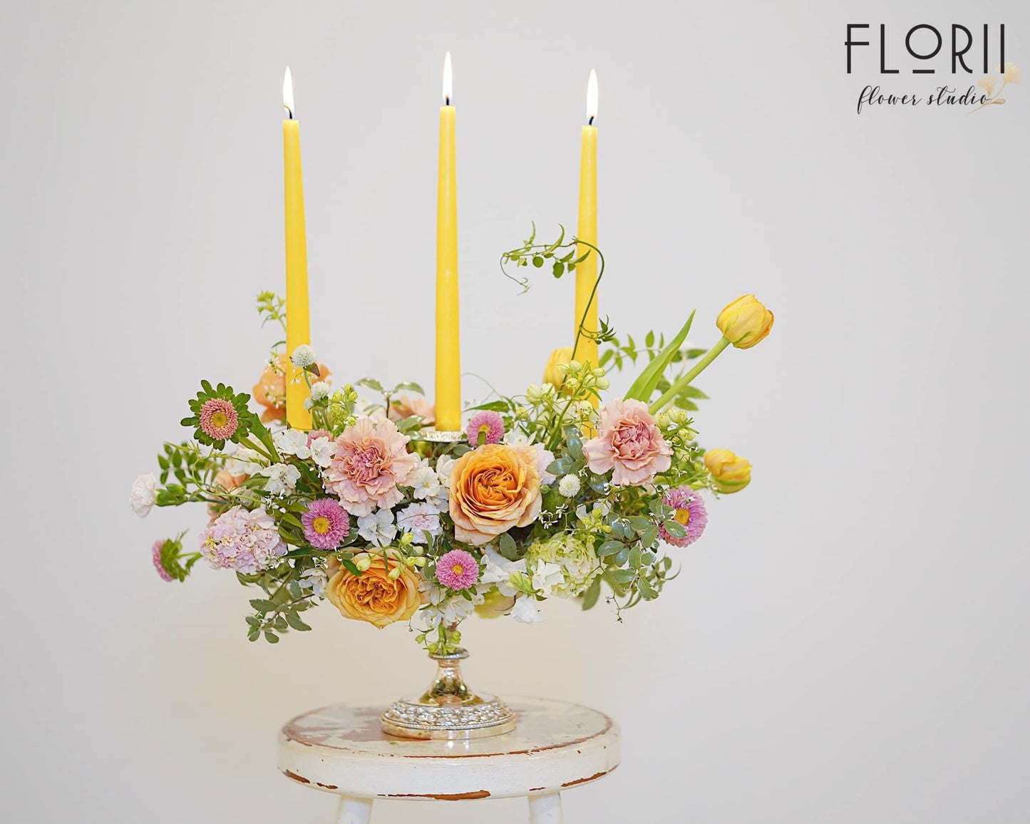 Khóa cắm hoa phong cách Khu vườn Anh Quốc