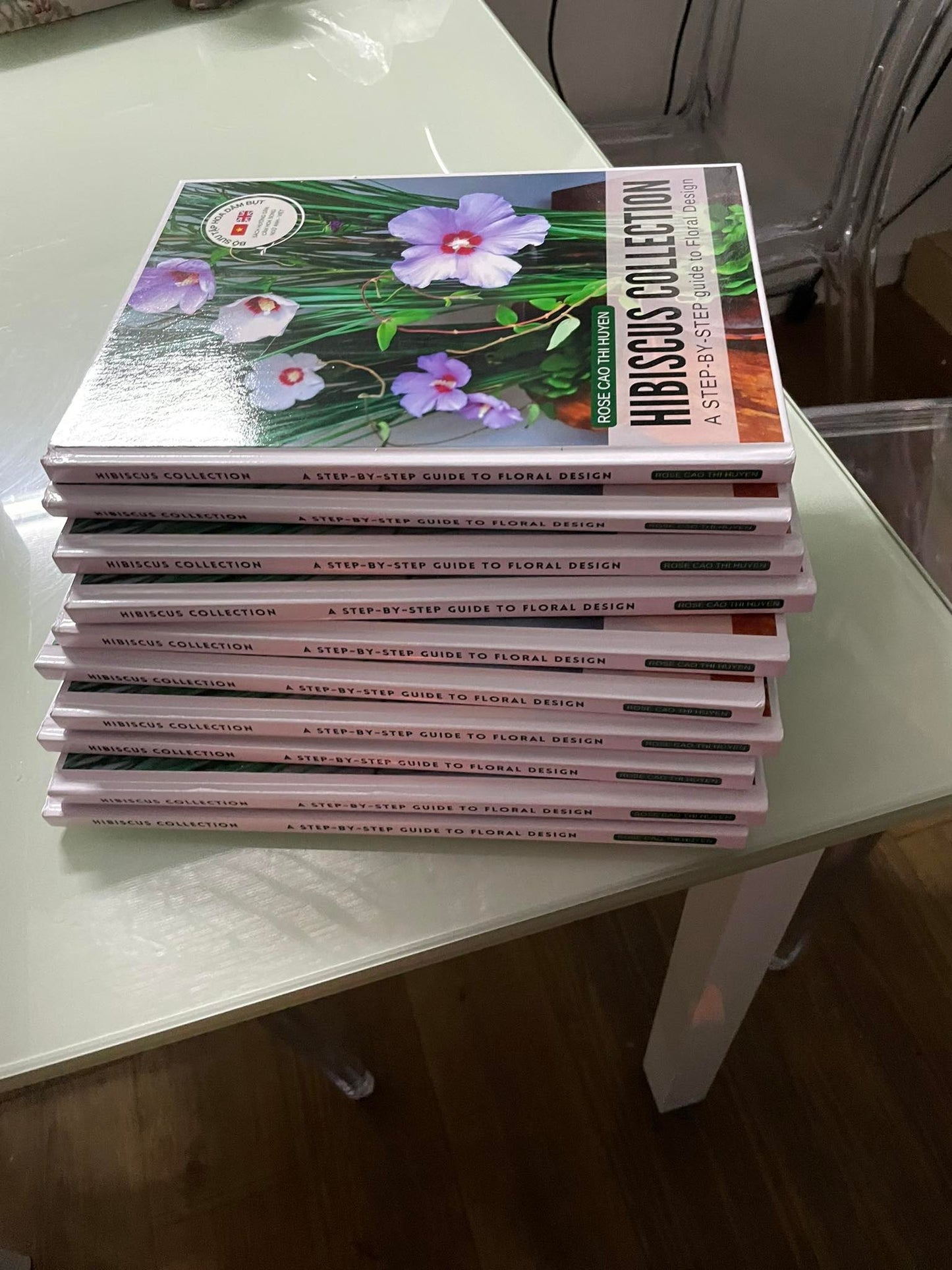 Hibiscus Collection E-book. A Step-by-Step Guide to Floral Design | BỘ SƯU TẬP HOA DÂM BỤT - EBOOK Version